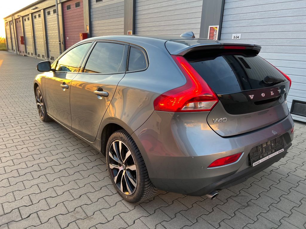 Volvo V40 2019