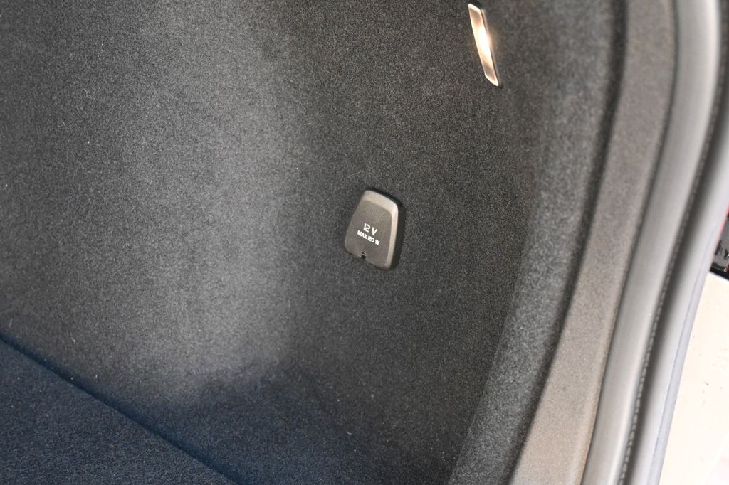 Volvo V60 Cross Country 2024