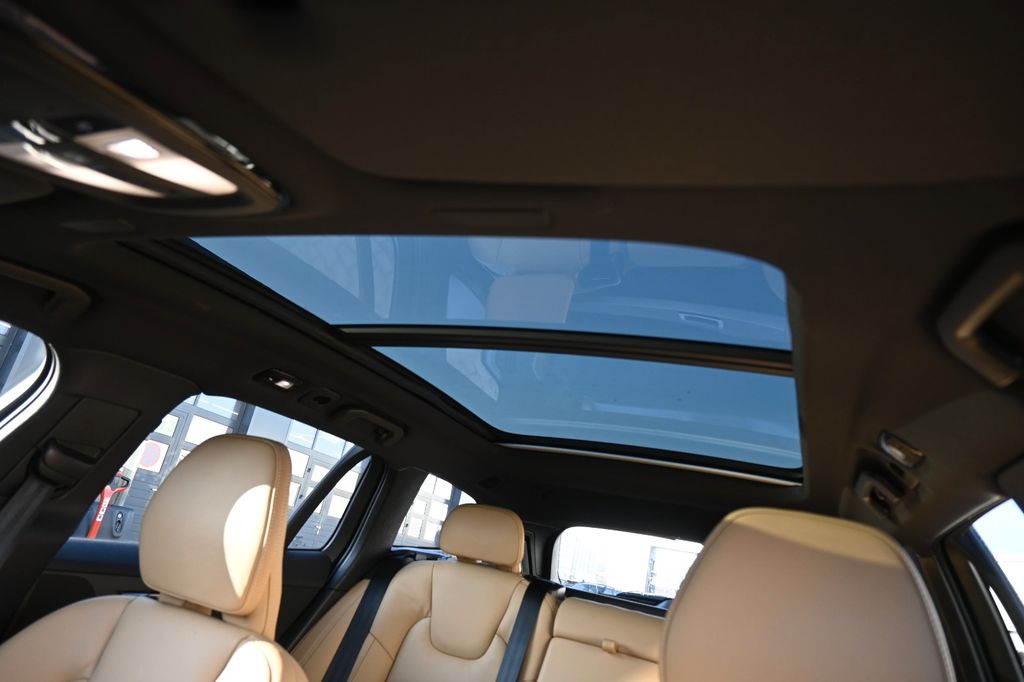 Volvo V60 Cross Country 2024