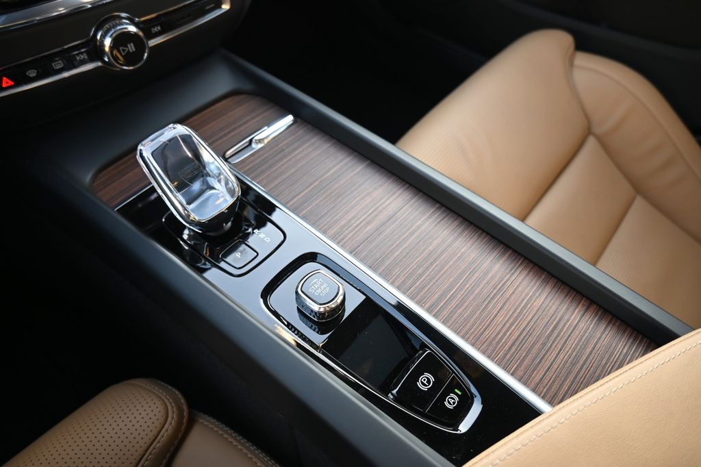 Volvo V60 Cross Country 2024