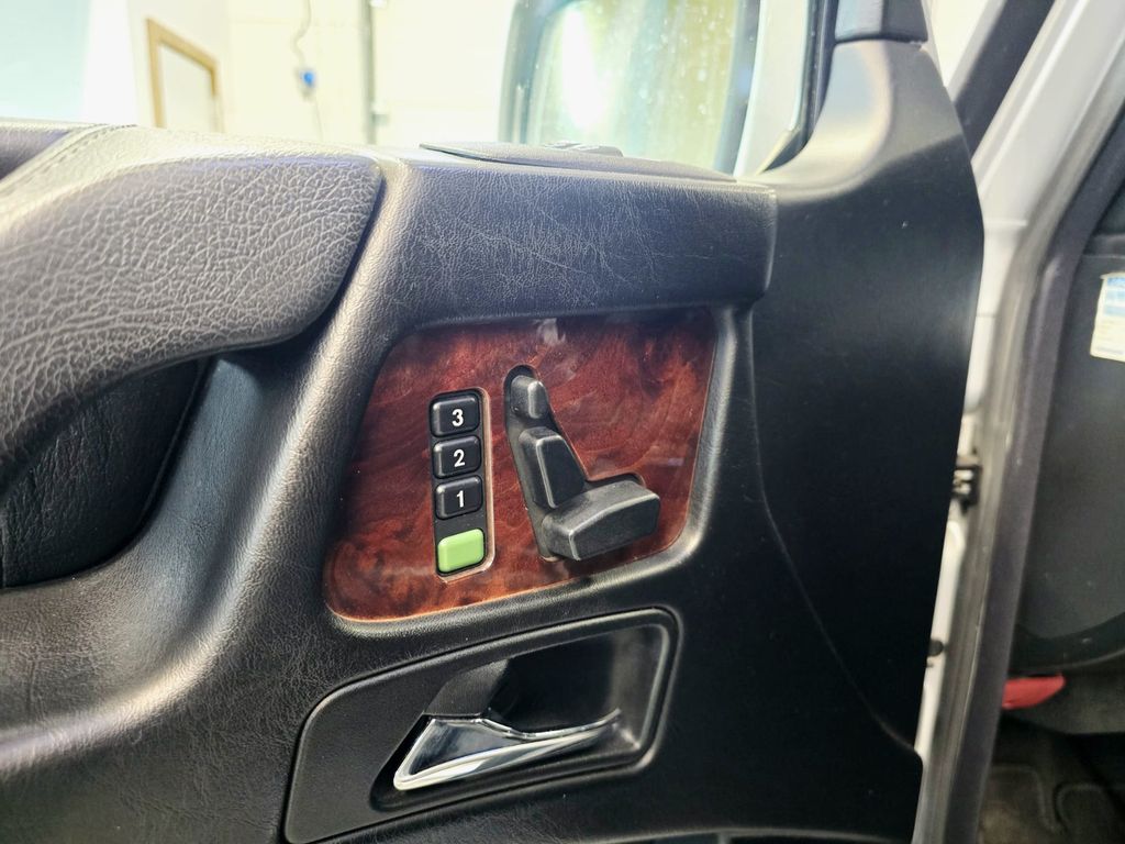 Mercedes-Benz Other 2008