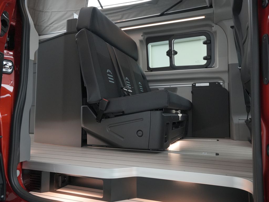 Ford Tourneo Custom 2025