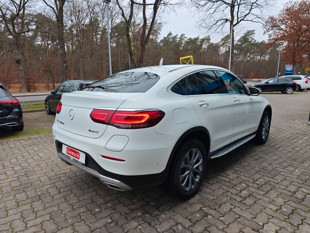 Mercedes-Benz GLC 300 2022