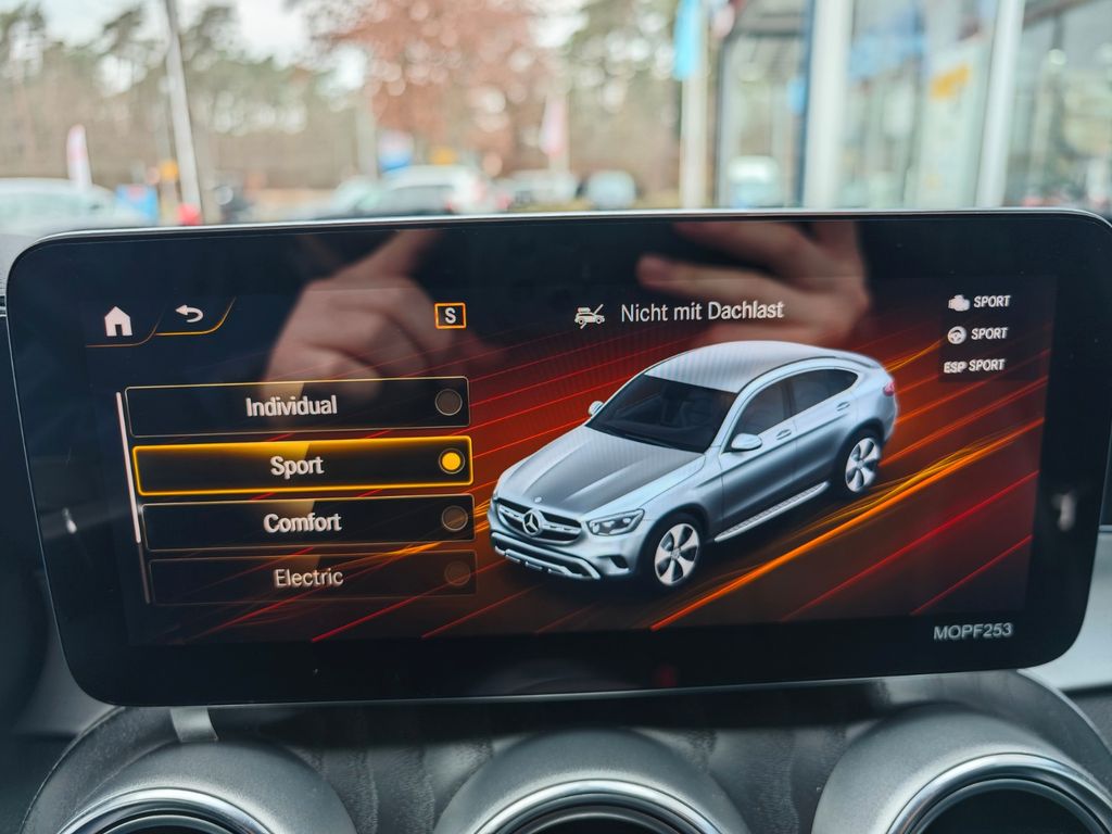 Mercedes-Benz GLC 300 2022