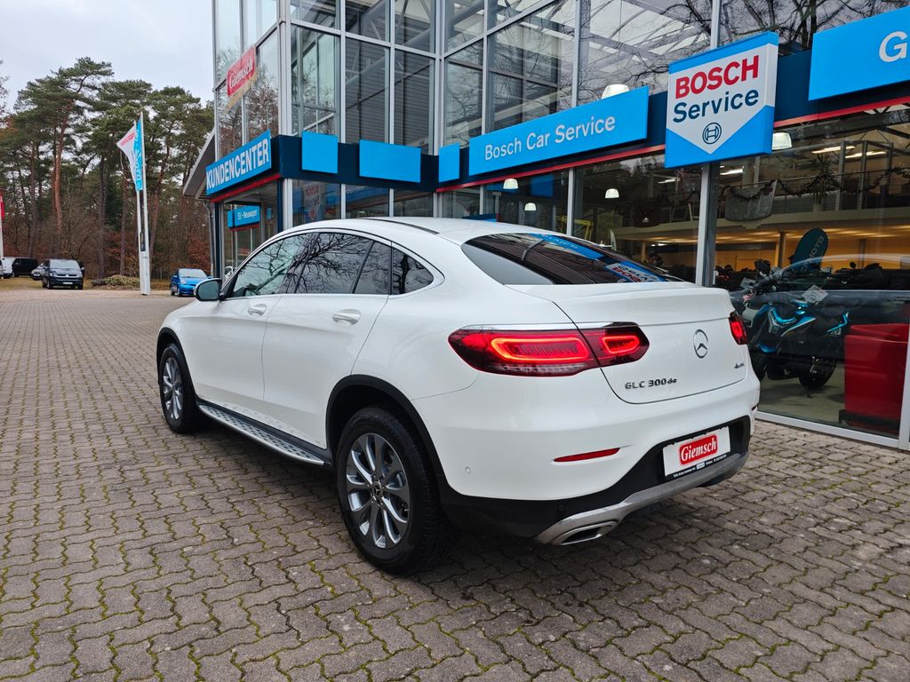 Mercedes-Benz GLC 300 2022