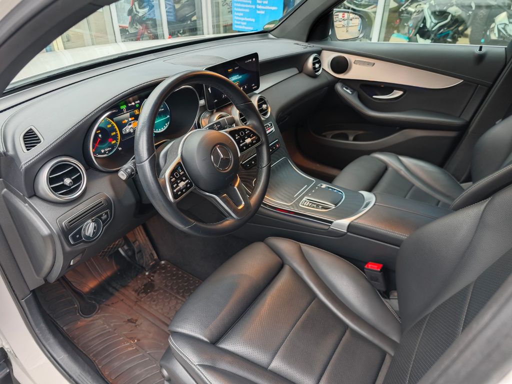 Mercedes-Benz GLC 300 2022