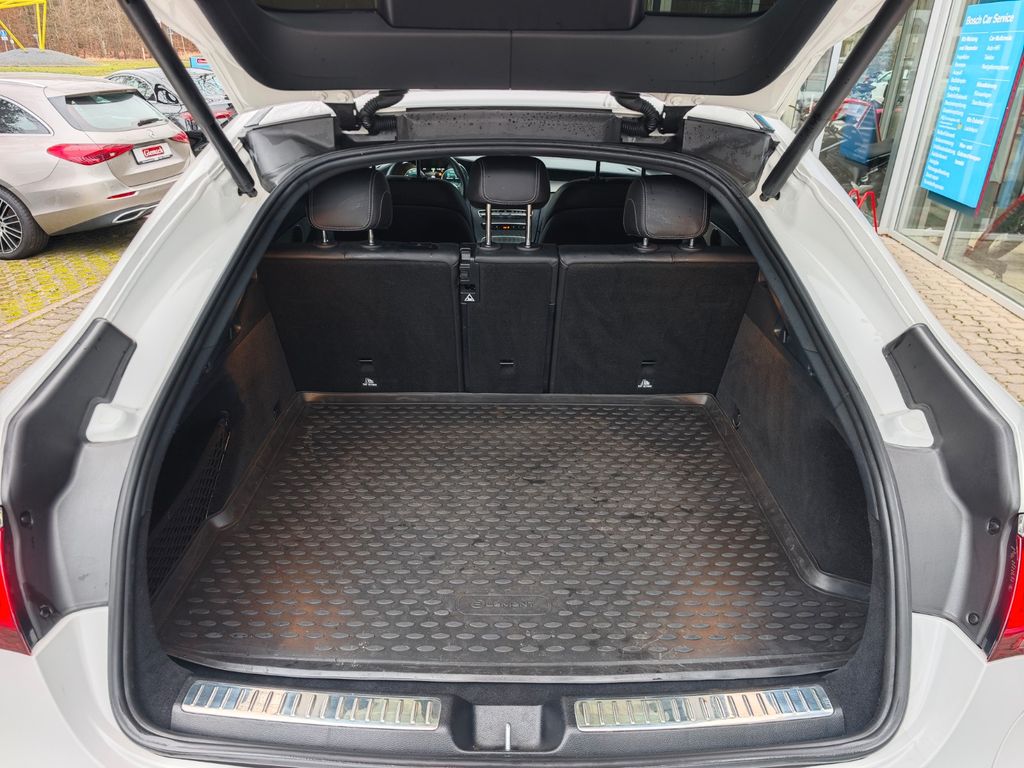 Mercedes-Benz GLC 300 2022