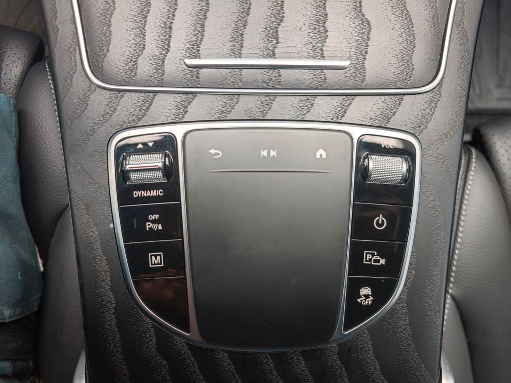 Mercedes-Benz GLC 300 2022