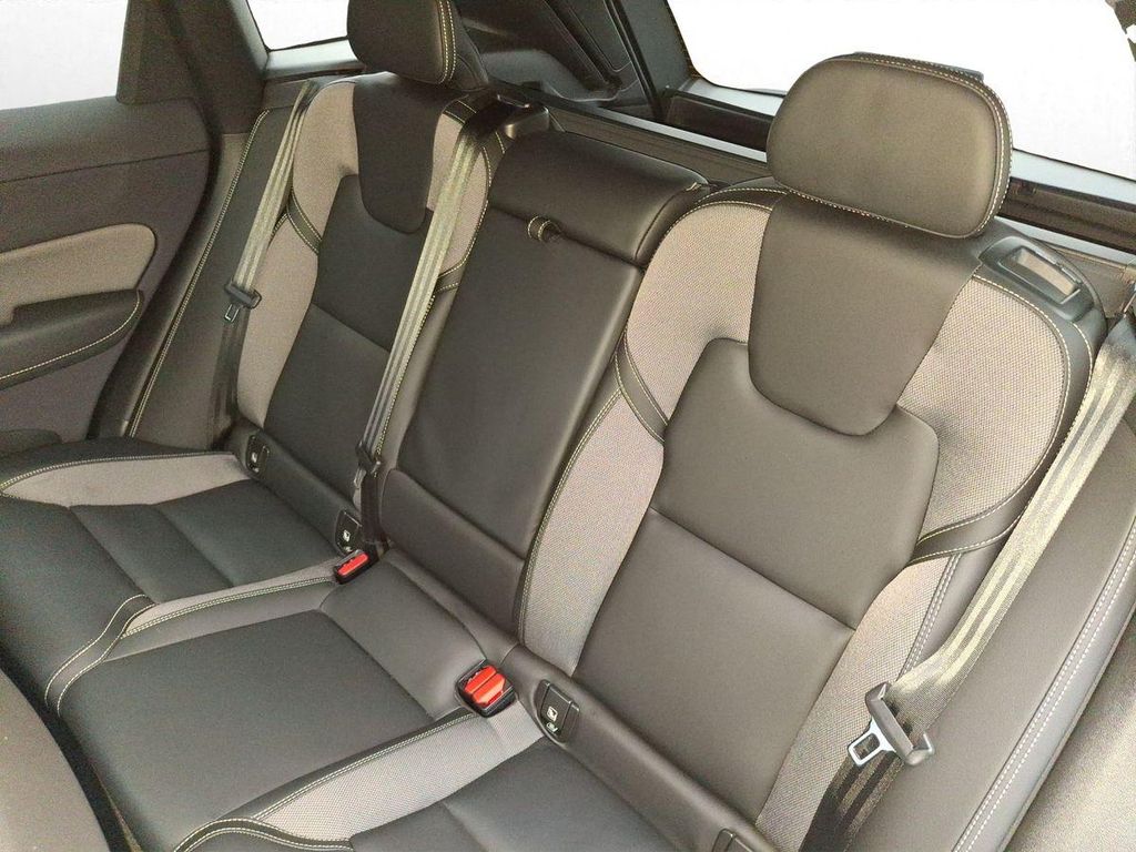 Volvo XC60 2024