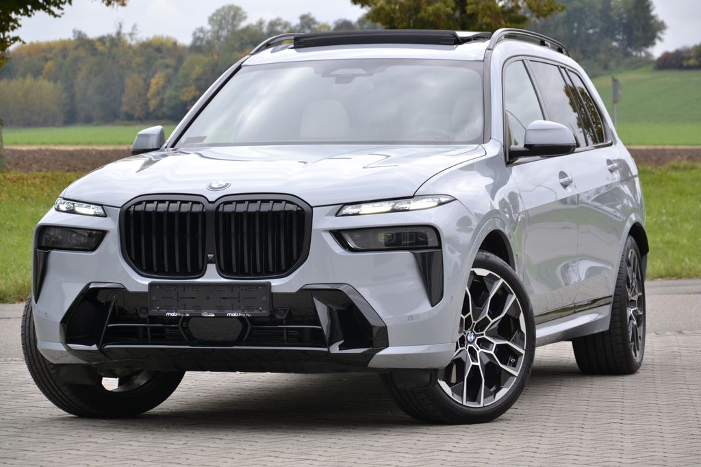 BMW X7 2025