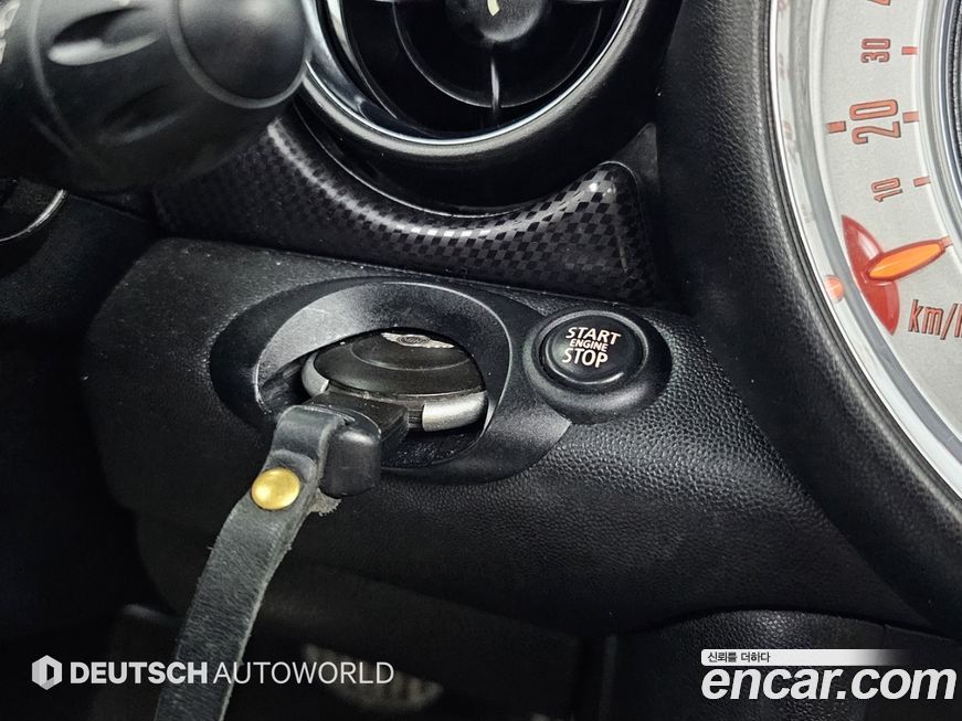 Mini Cooper Convertible 2012