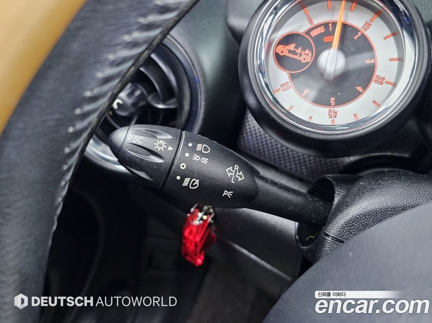 Mini Cooper Convertible 2012