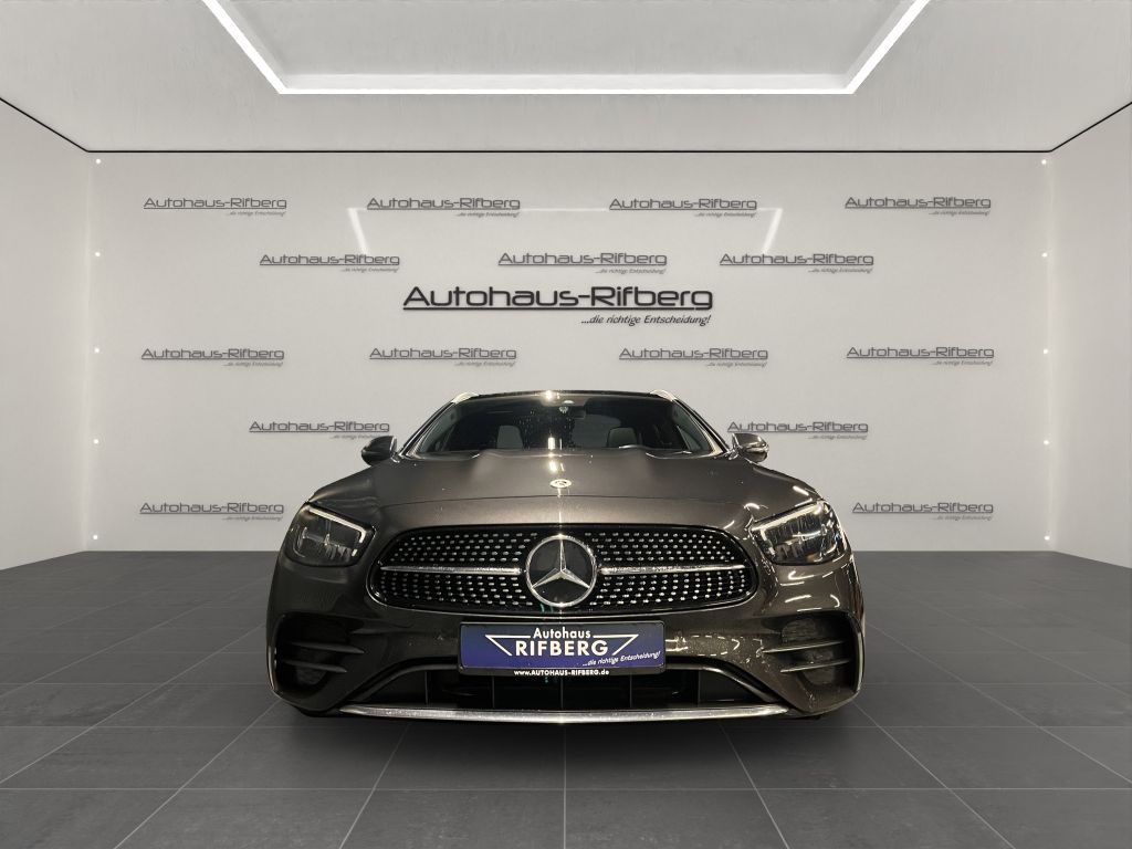 Mercedes-Benz E 300 2022