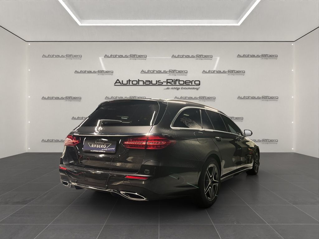 Mercedes-Benz E 300 2022