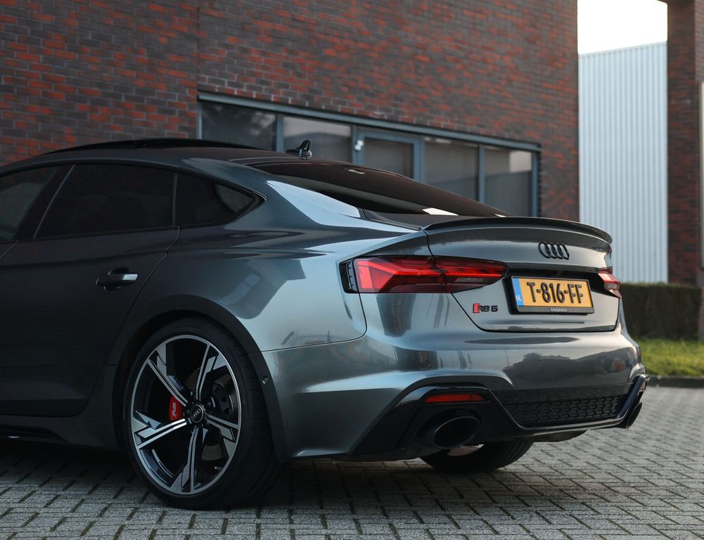 Audi RS5 2023