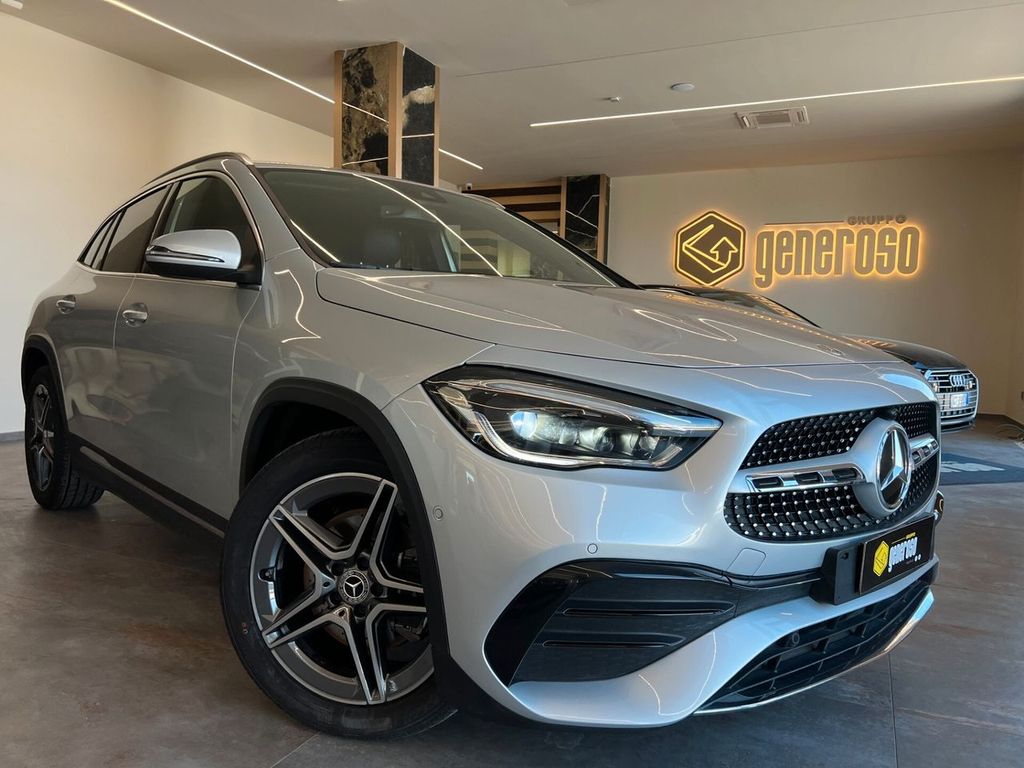 Mercedes-Benz GLA 200 2023
