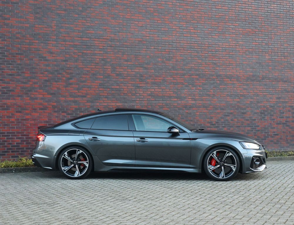 Audi RS5 2023