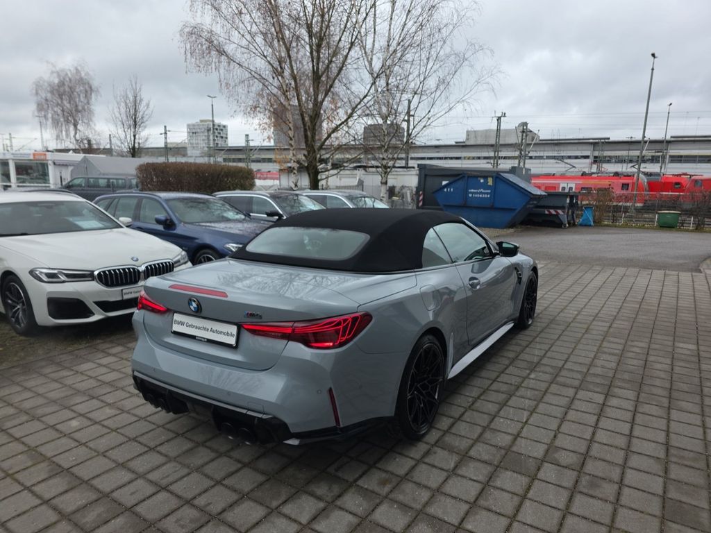 BMW M4 2025