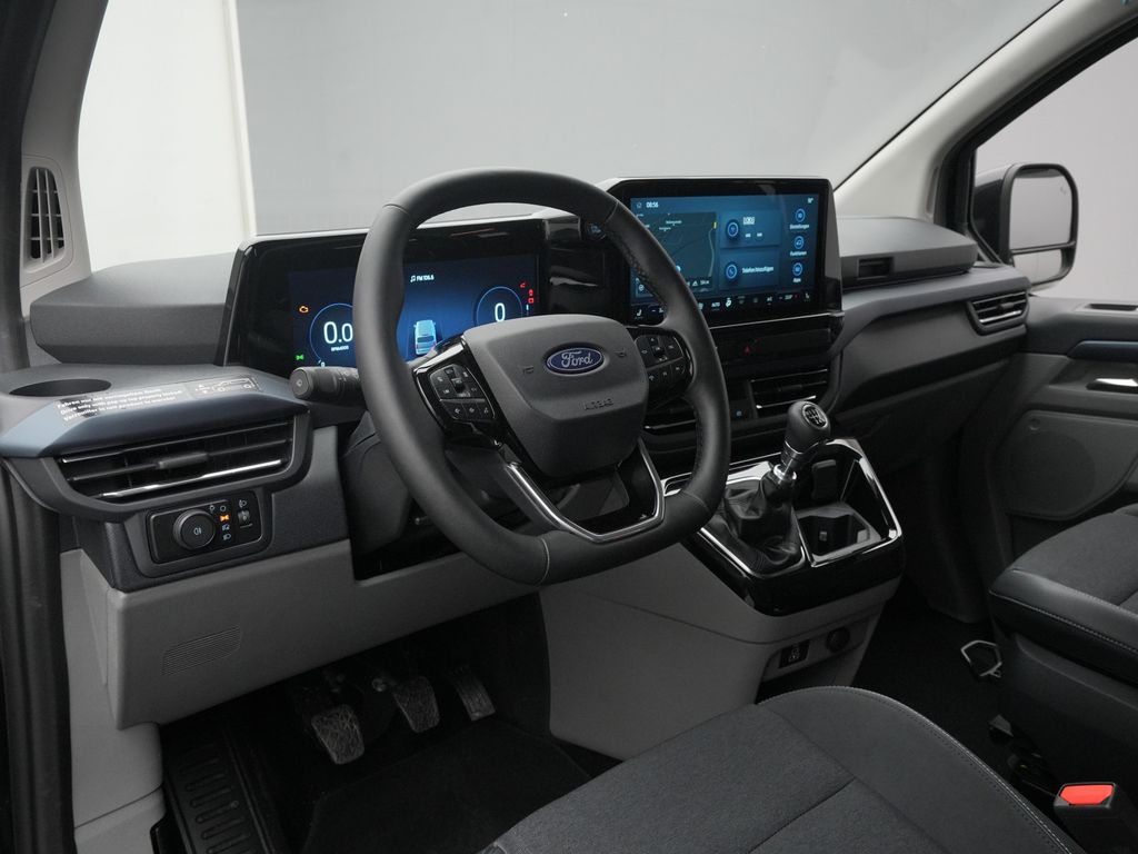 Ford Tourneo Custom 2025