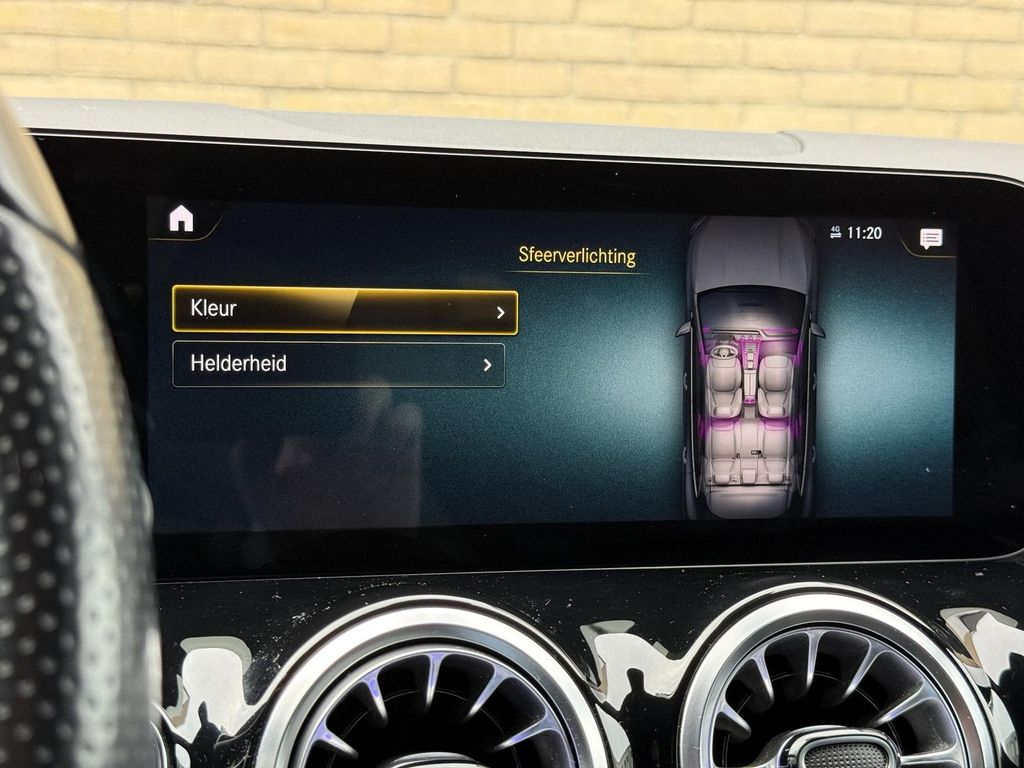 Mercedes-Benz EQA 2021