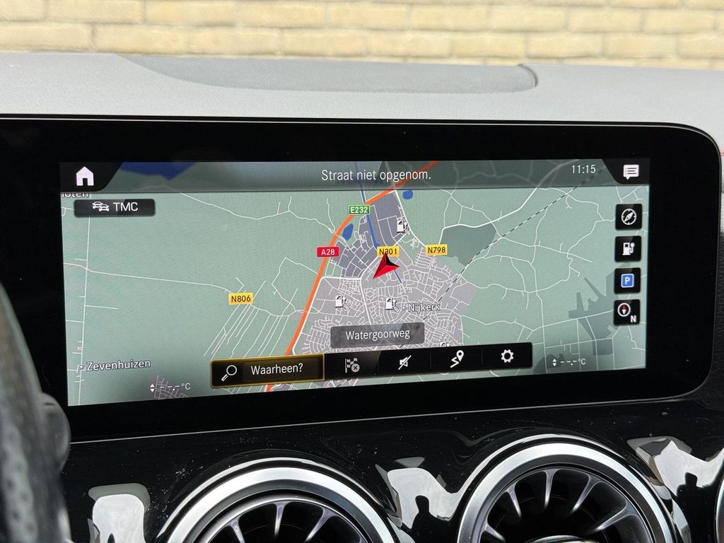 Mercedes-Benz EQA 2021