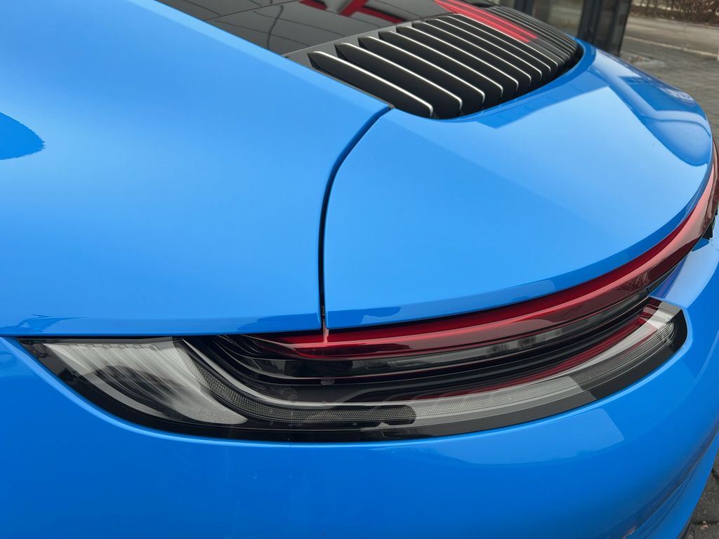 Porsche 992 2023