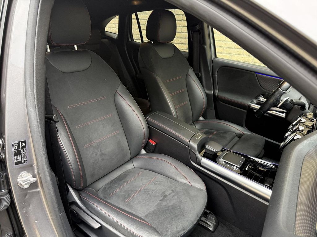 Mercedes-Benz EQA 2021