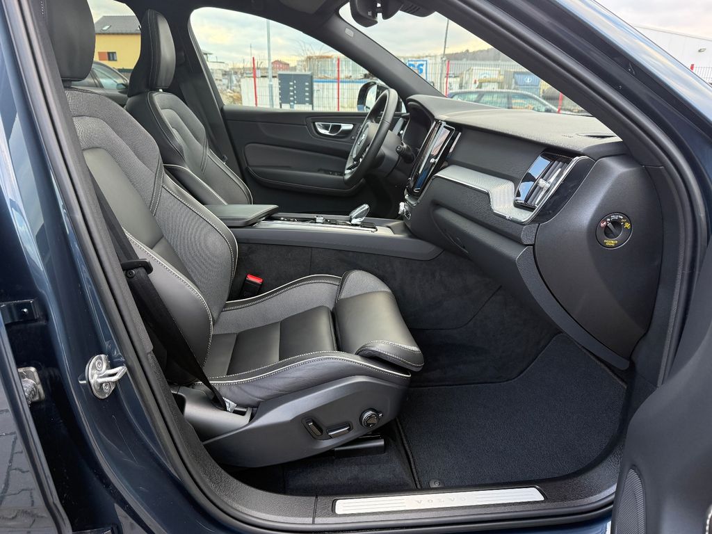 Volvo XC60 2023