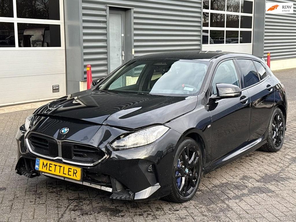 BMW M135 2025