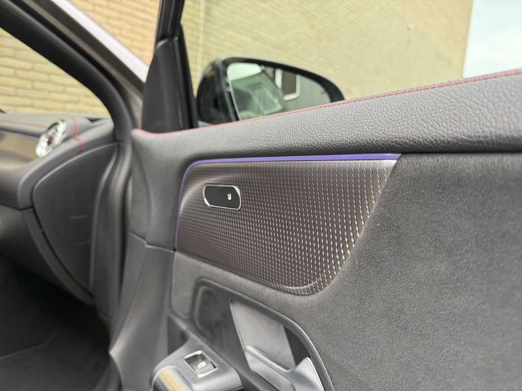 Mercedes-Benz EQA 2021