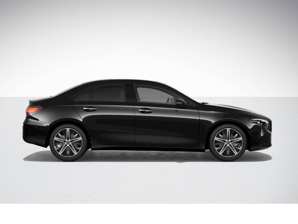 Mercedes-Benz A 180 2023