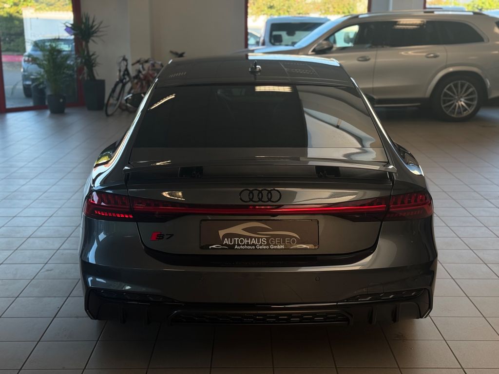 Audi S7 2023