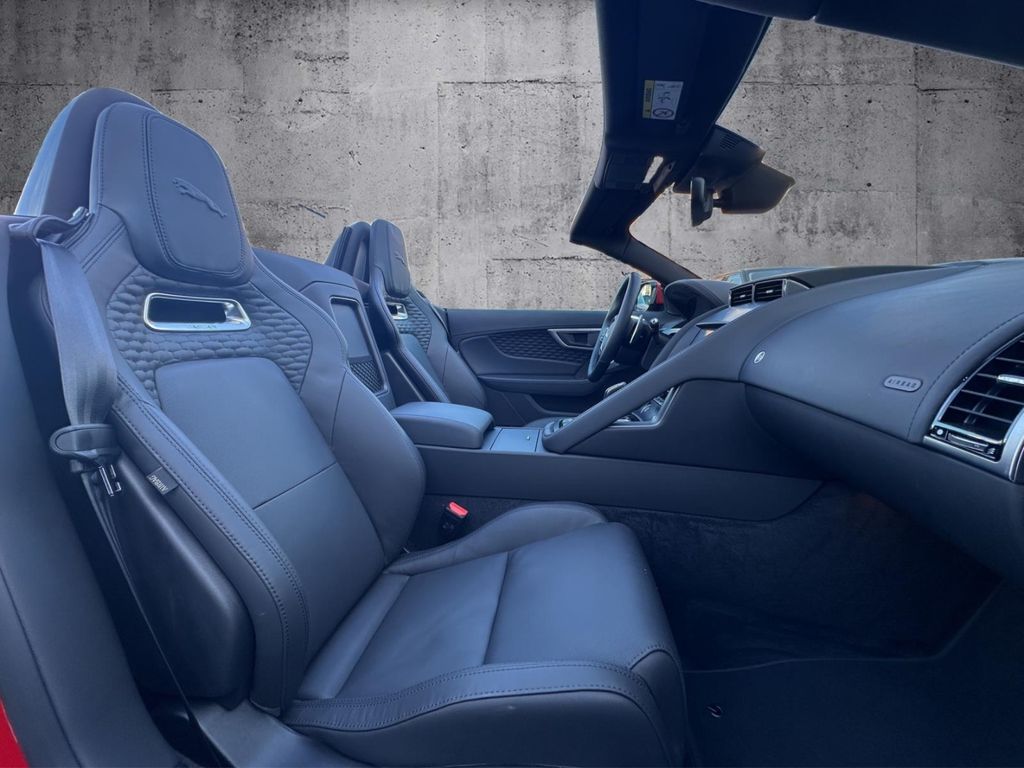 Jaguar F-Type 2021