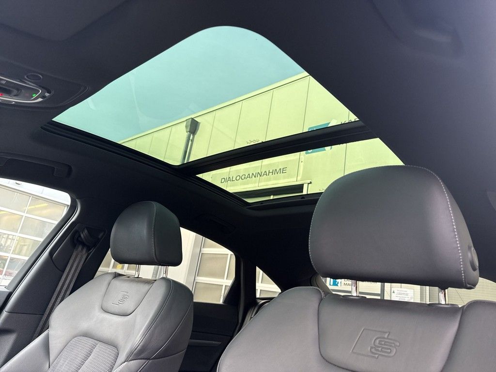 Audi e-tron 2022