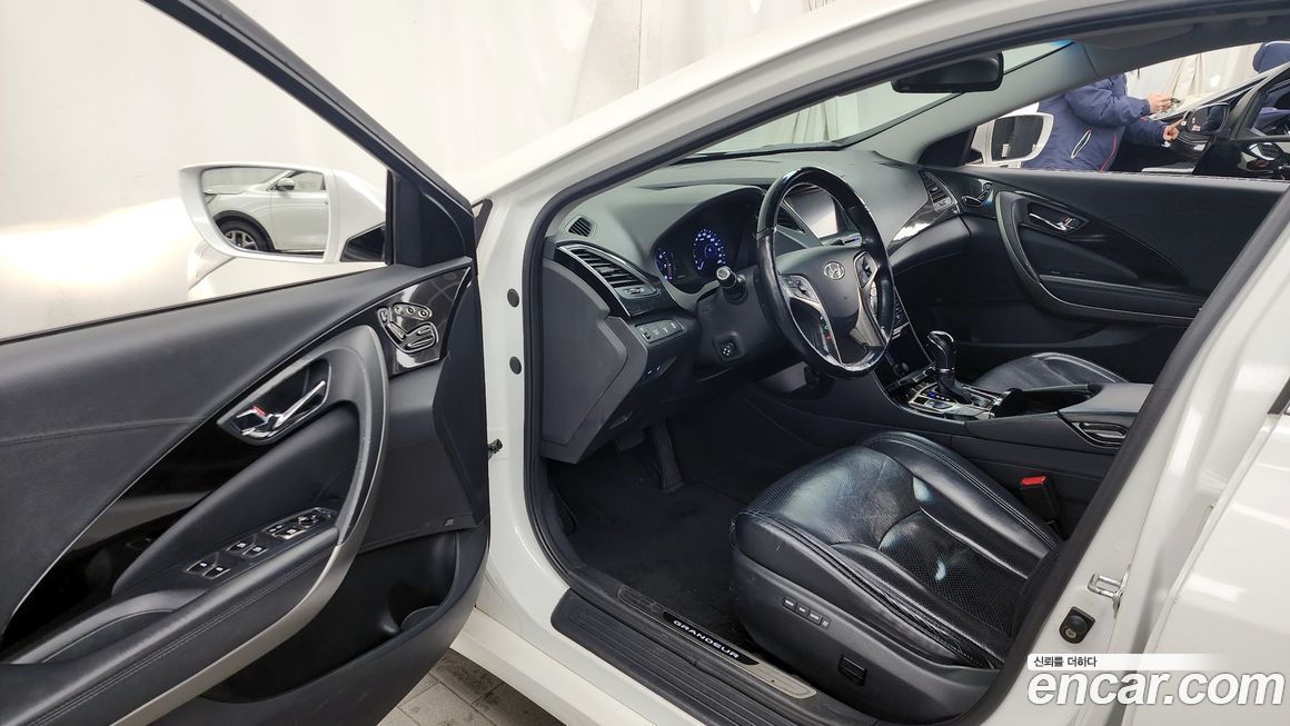 Hyundai Grandeur 2011