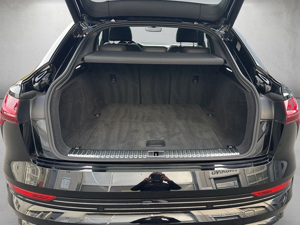 Audi e-tron 2022