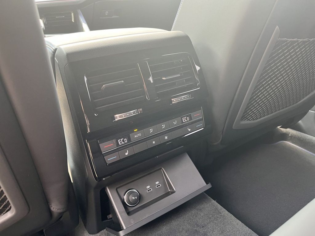 Volkswagen Touareg 2025