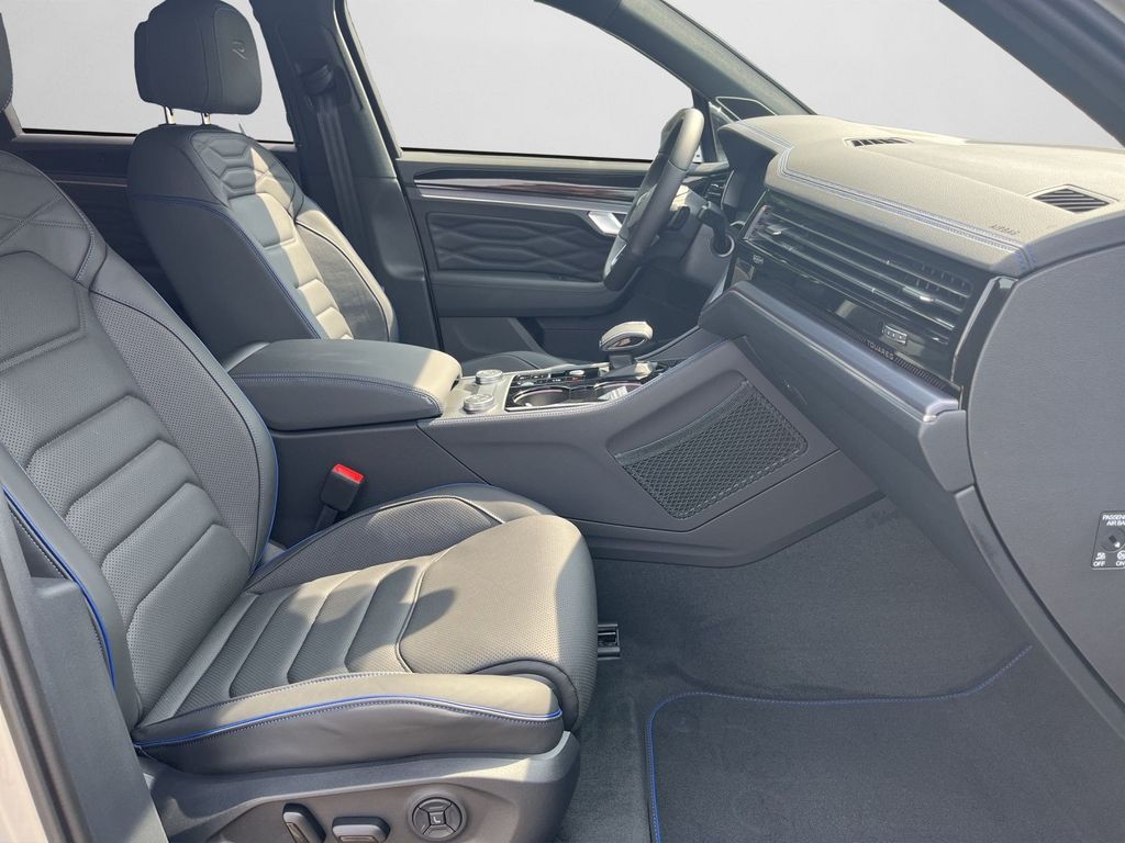 Volkswagen Touareg 2025