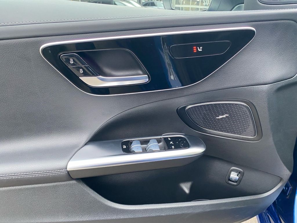 Mercedes-Benz C 300 2024