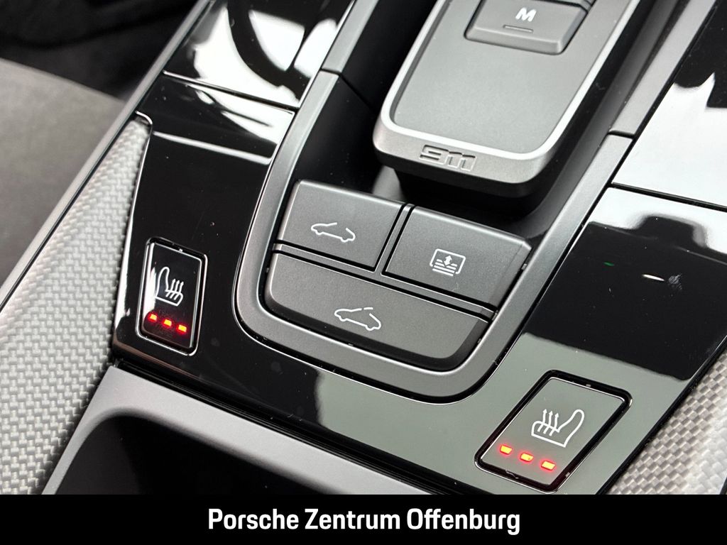 Porsche 992 2025