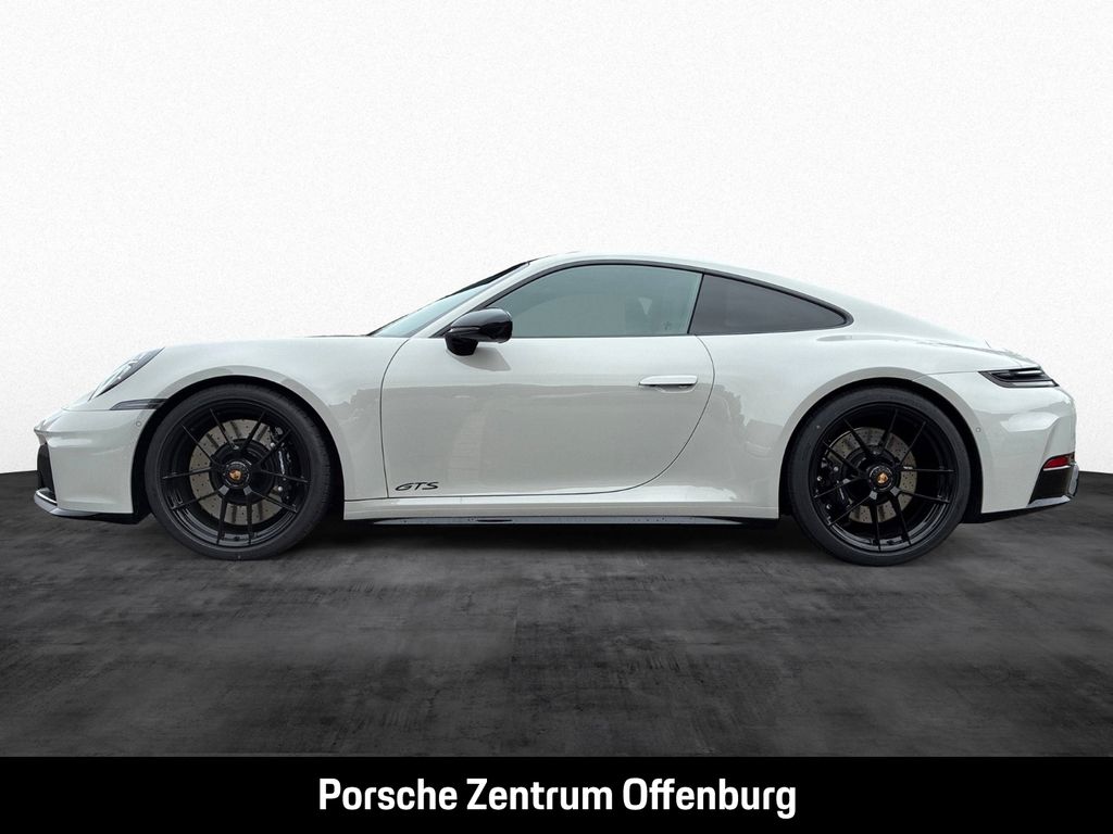 Porsche 992 2025