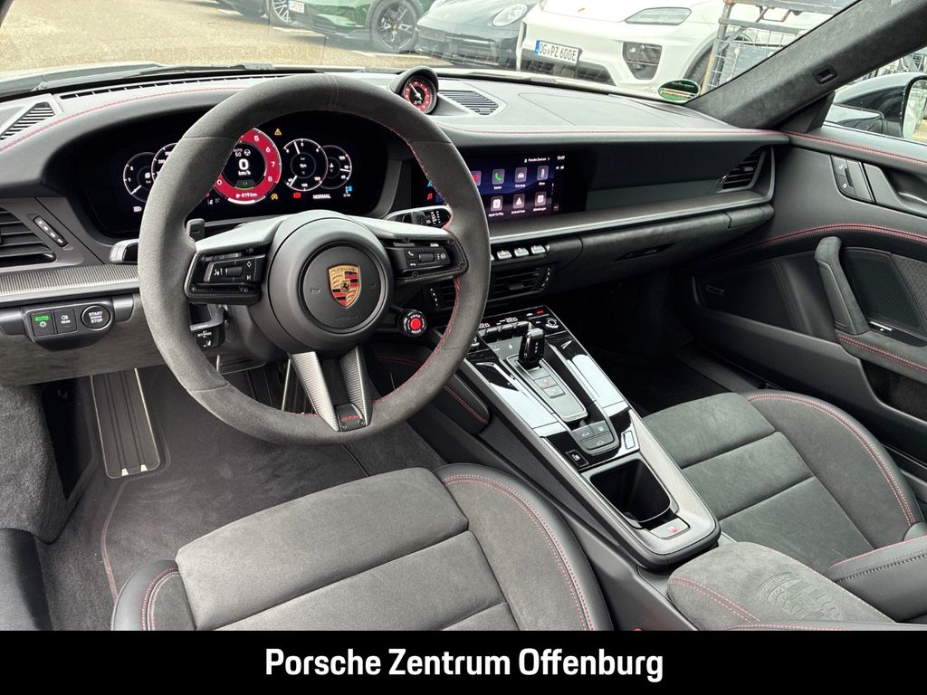 Porsche 992 2025