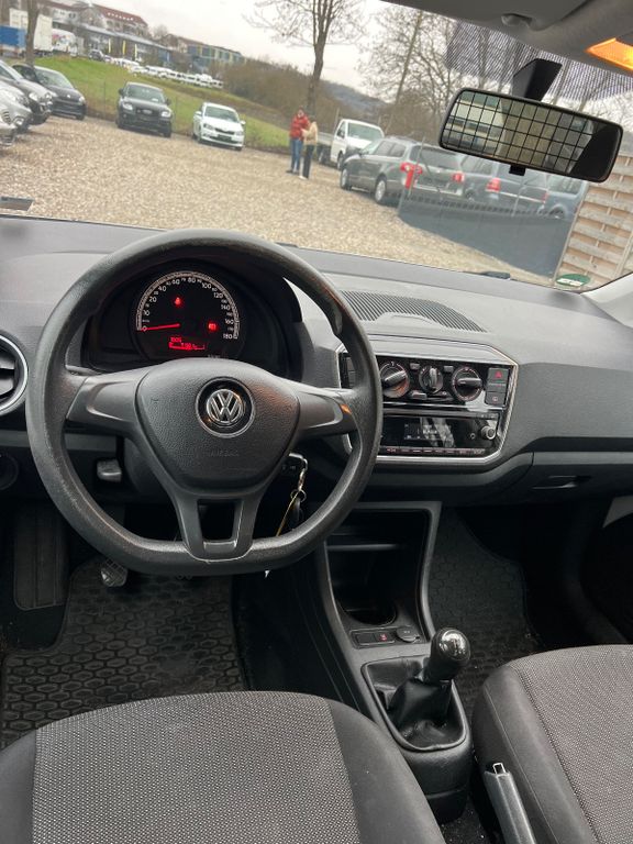 Volkswagen up! 2017