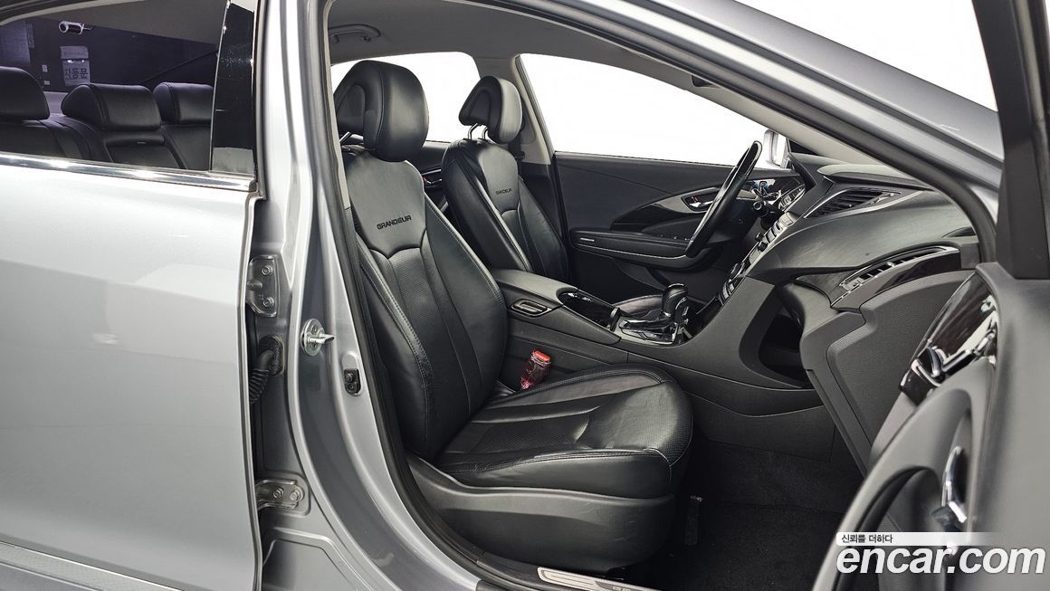 Hyundai Grandeur 2016