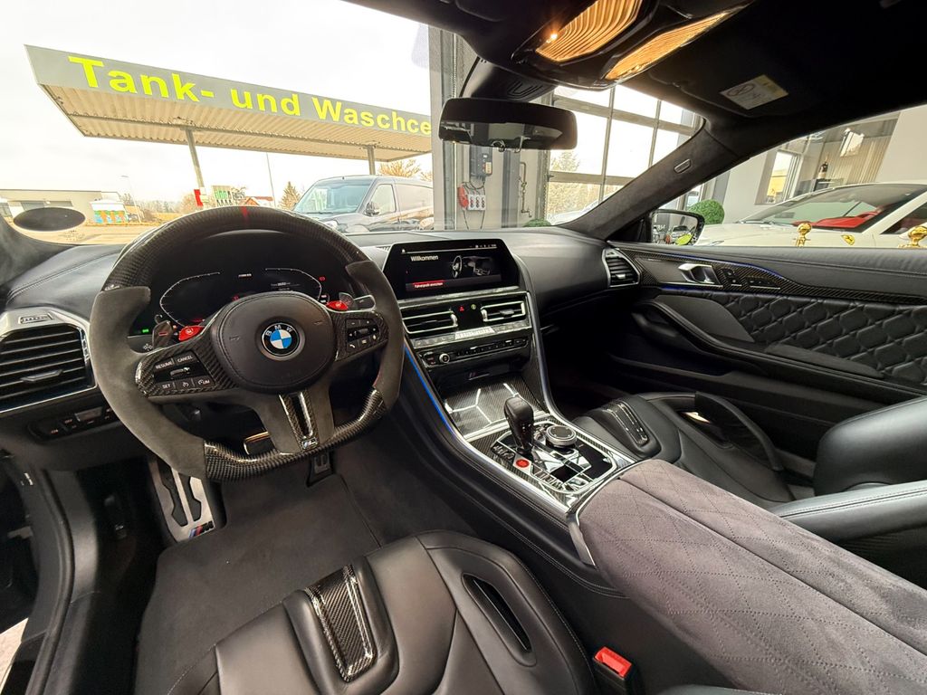 BMW M8 2021