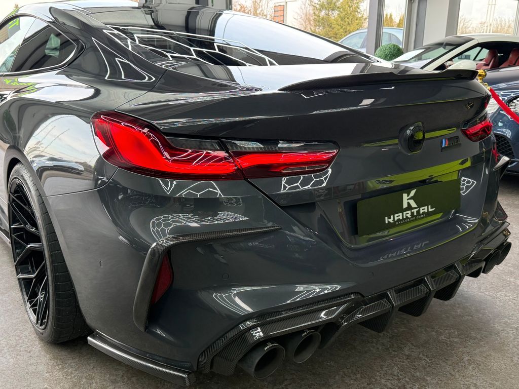 BMW M8 2021