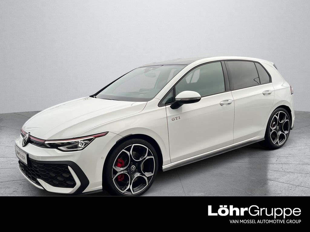 Volkswagen Golf 2025
