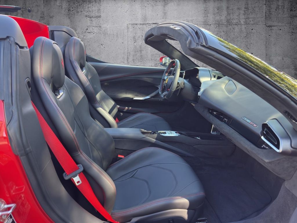 Ferrari 296 GTS 2025