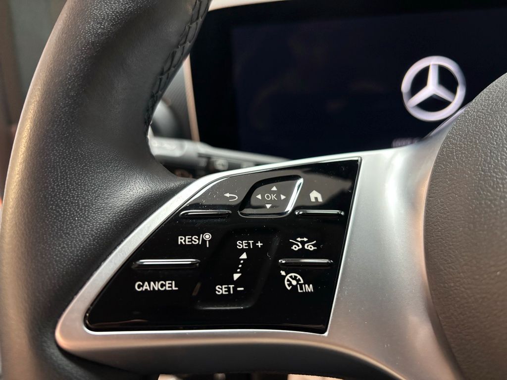 Mercedes-Benz EQV 2024