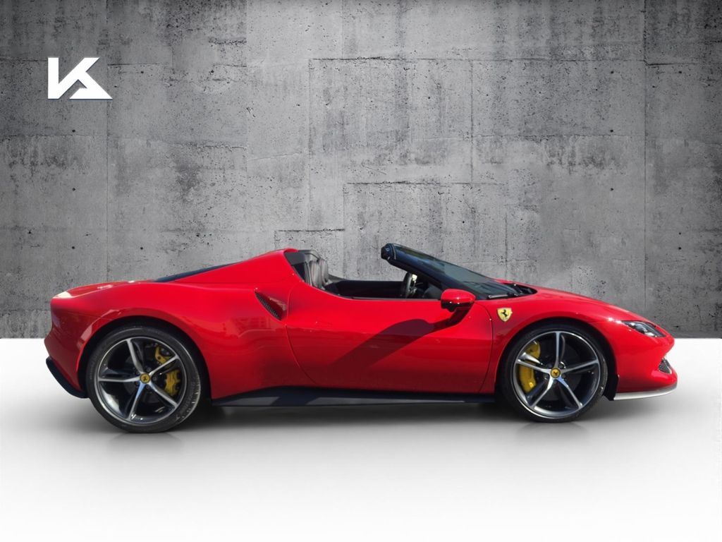 Ferrari 296 GTS 2025